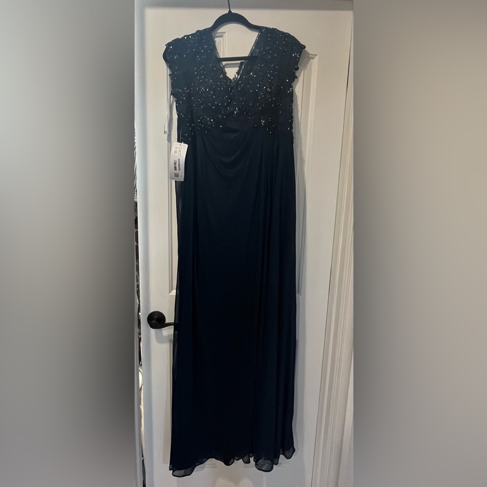 Azazie Black V-Neck Cap Sleeve Gown